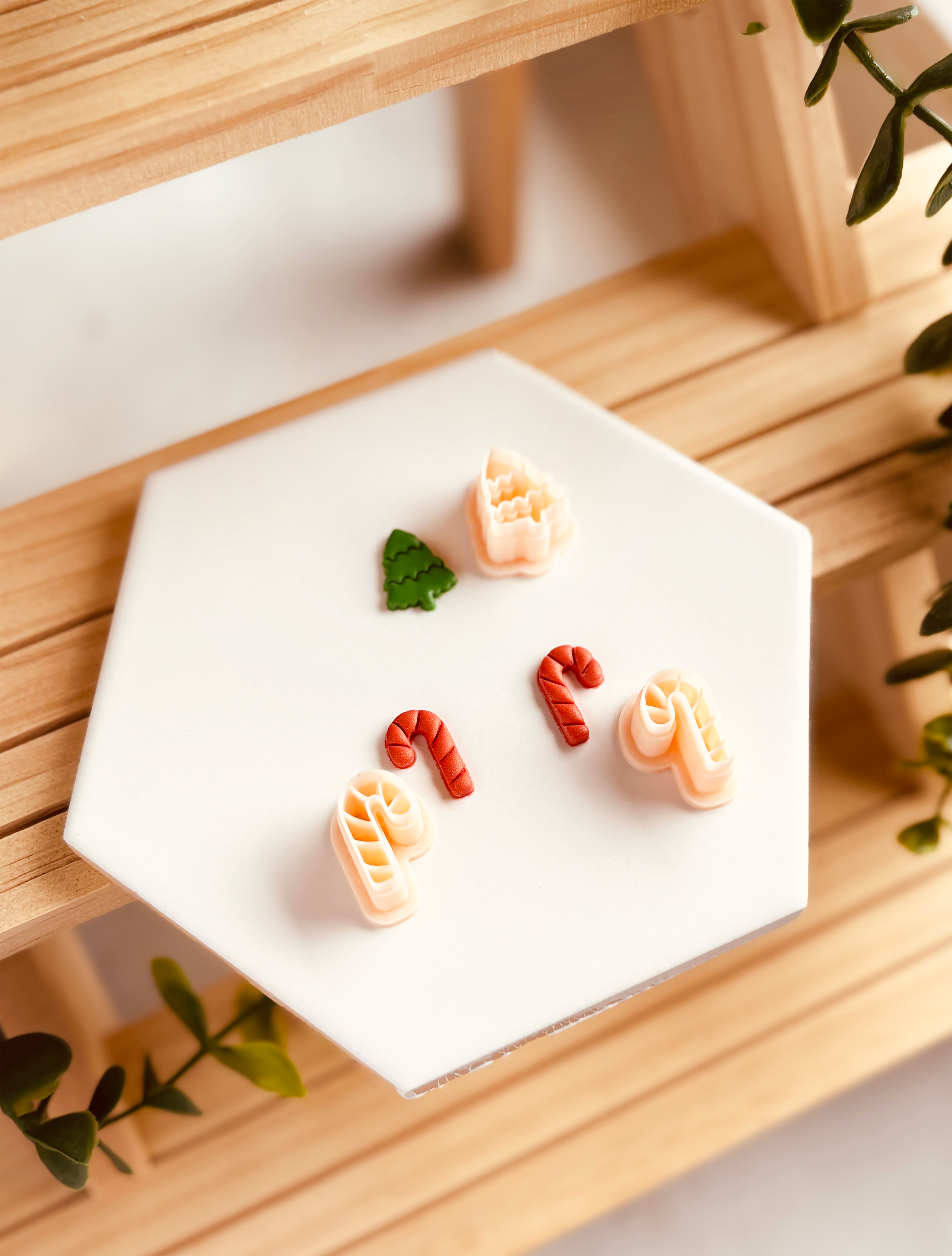 Cuttery Świąteczne Motywy: Choinka i Laseczki Cukrowe