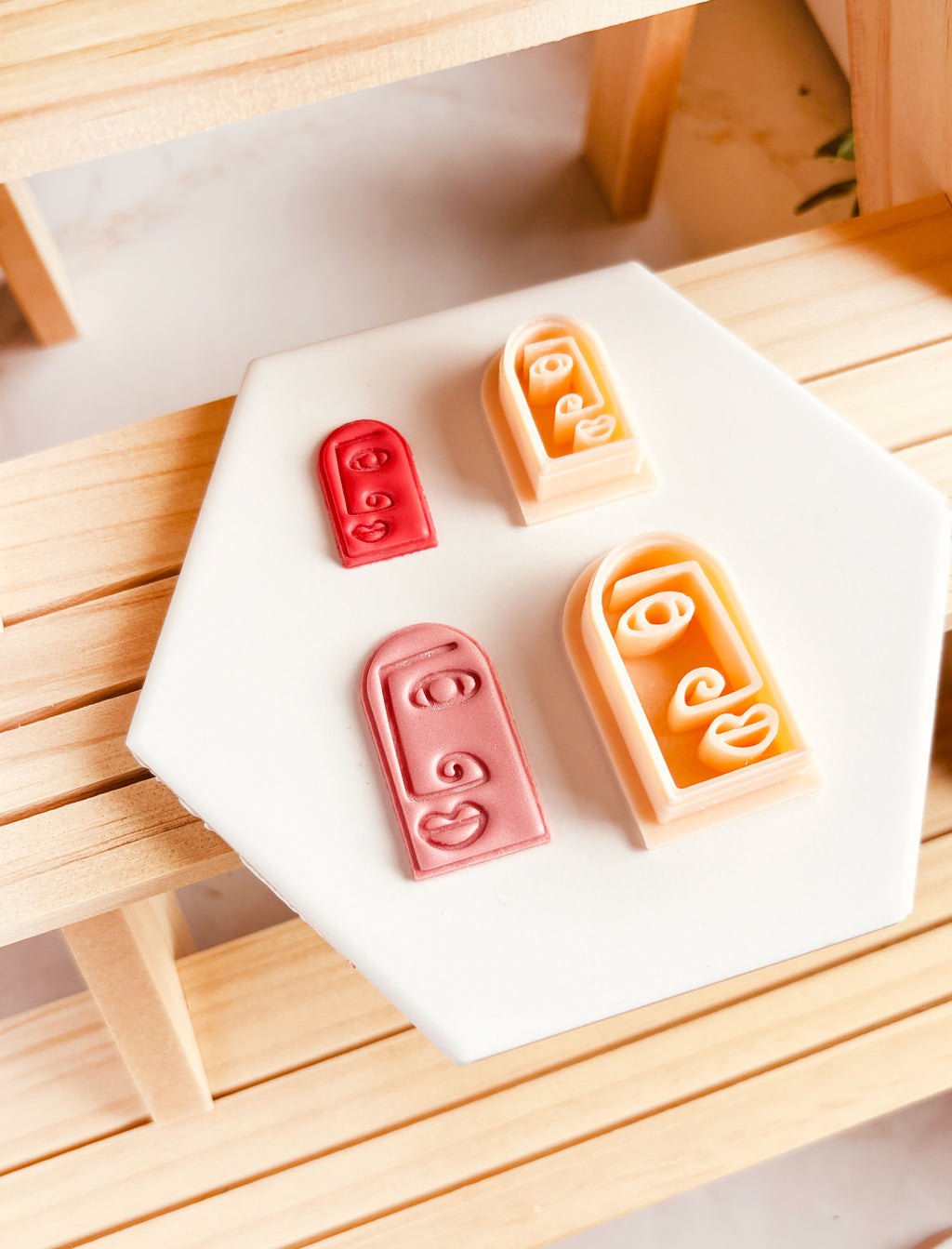 STL FIle - Wykrawacz do gliny - Picasso Faces: W ramce łukowej