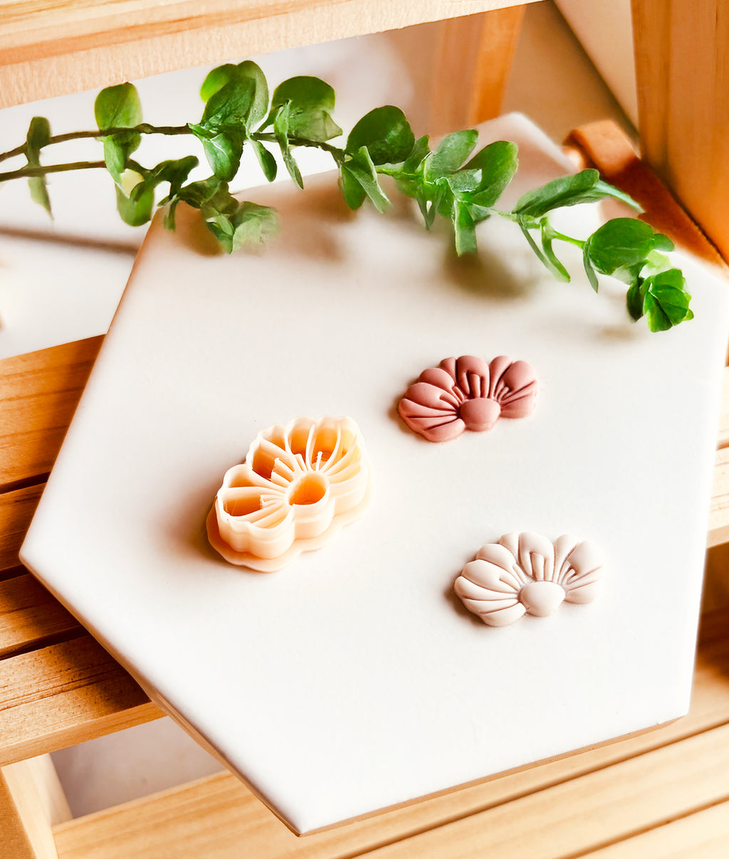 Foremka do gliny - Stokrotka w niestandardowym wydaniu