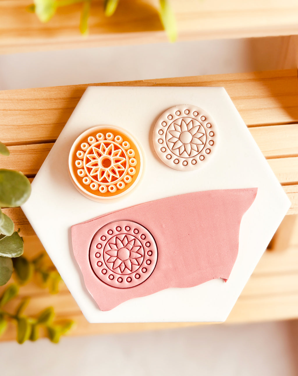 Cutter do gliny polimerowej - Lotos w kole Boho