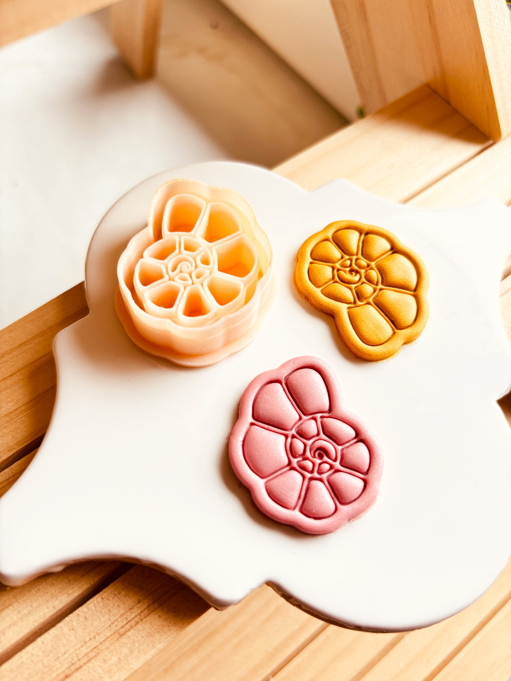 Wykrawacz do gliny - Piękna Muszla