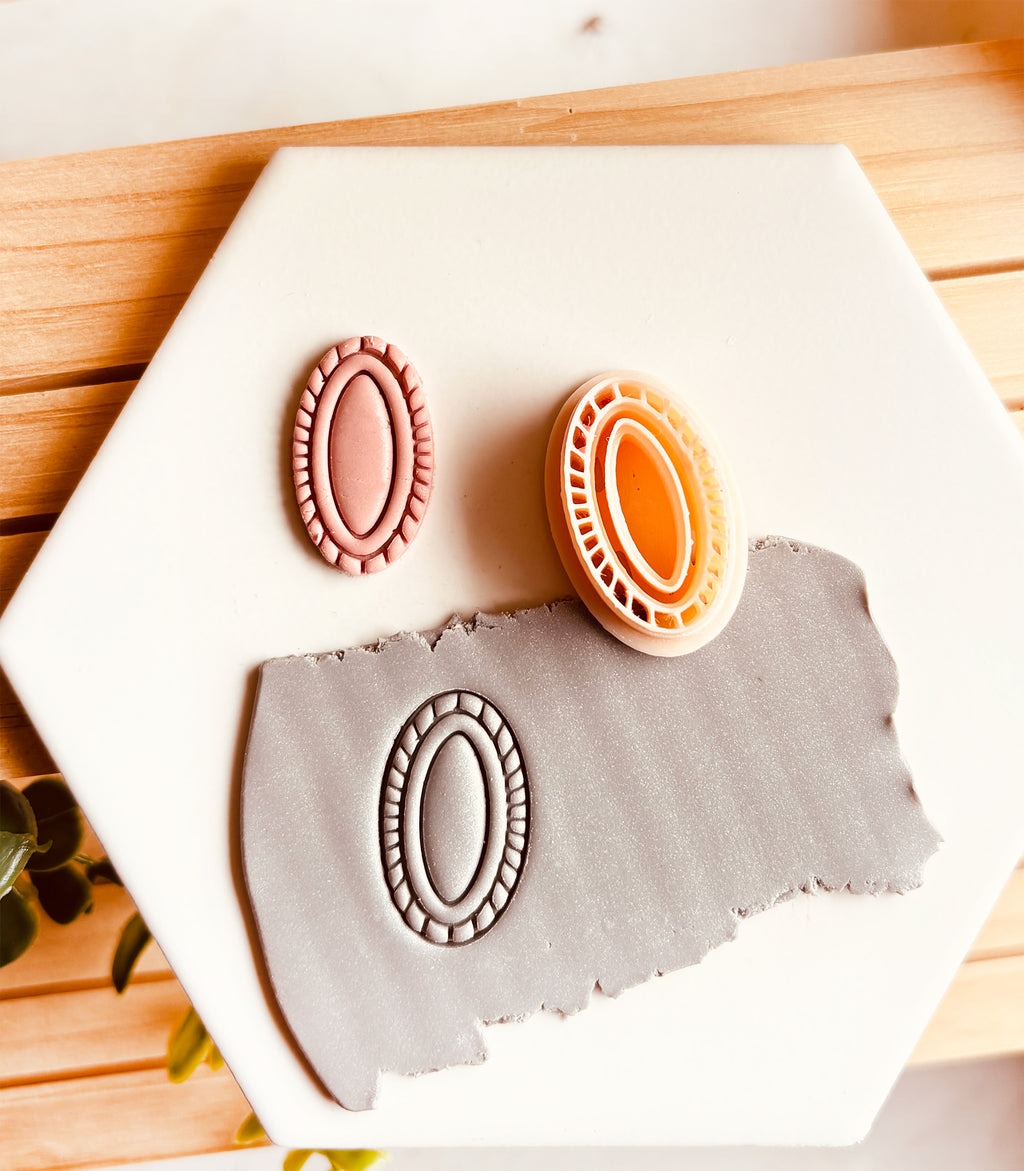 Wykrawacz do gliny - Elipsa boho ze zdobieniem