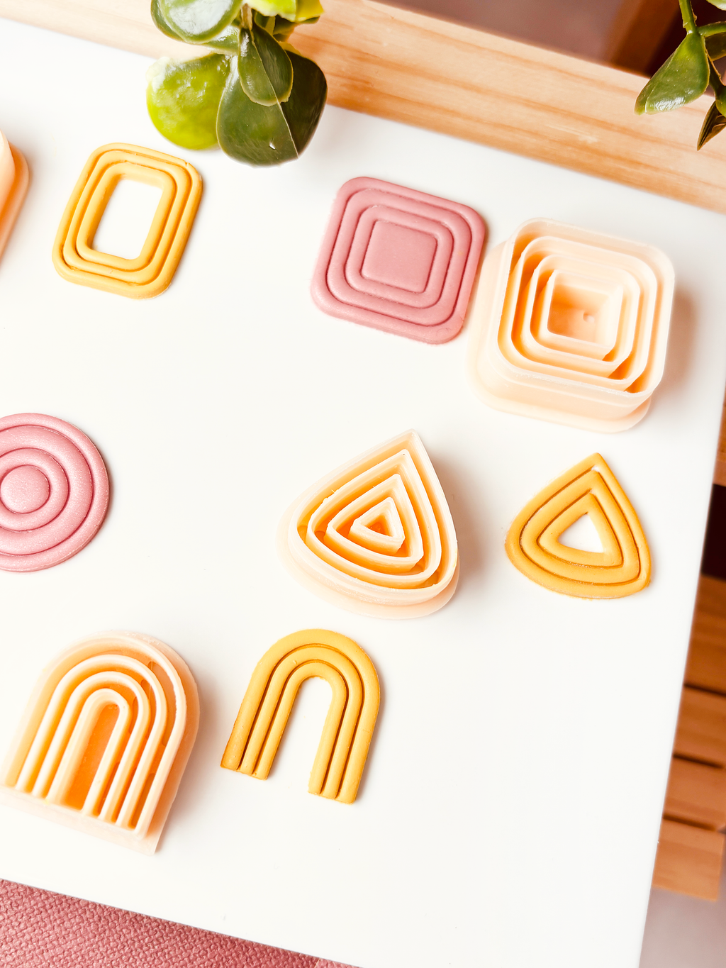 Zestaw 5 cutterów – Geometryczne kształty z tłoczeniem