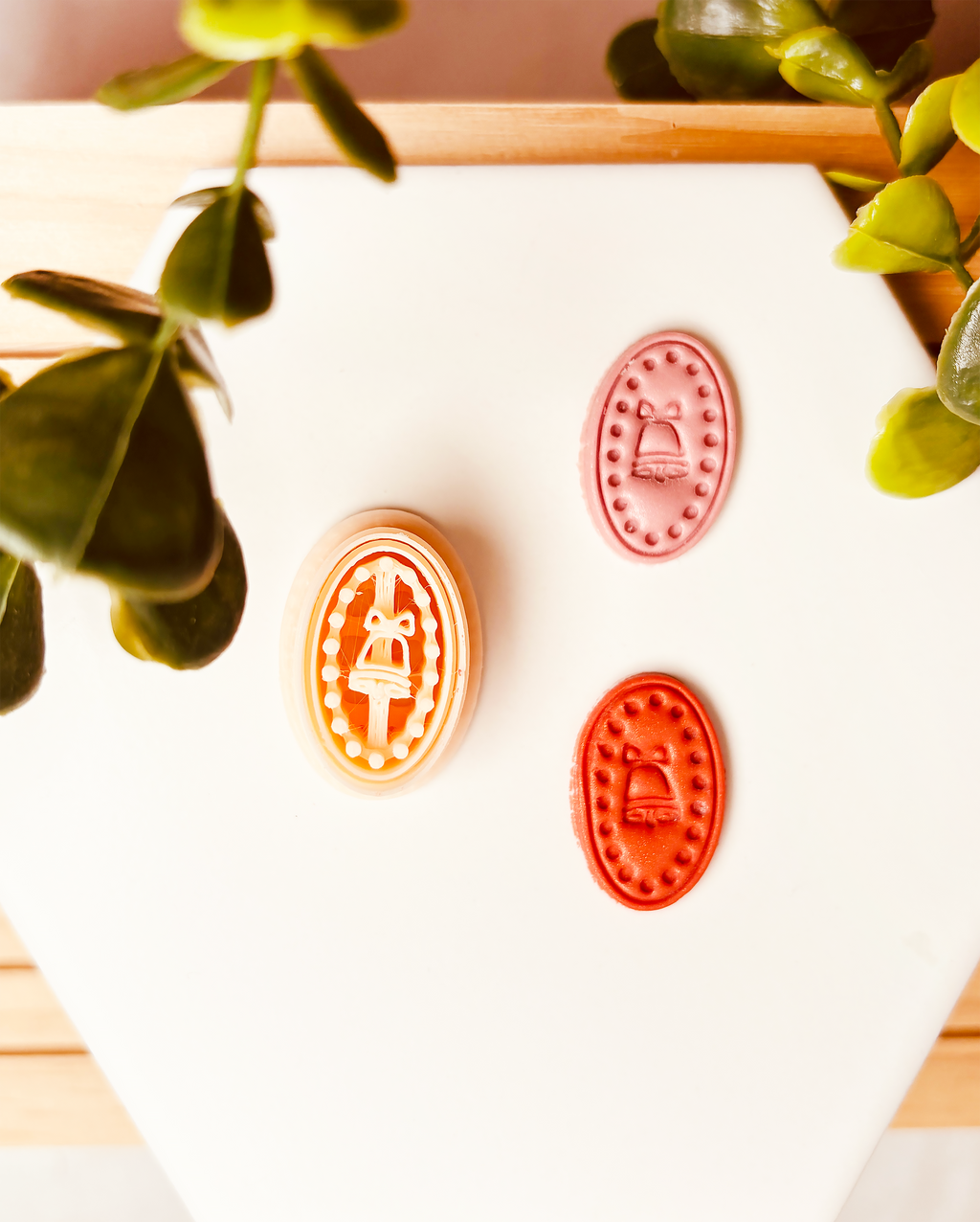 Clay Cutter  – Elipsa z motywem świątecznego dzwonka