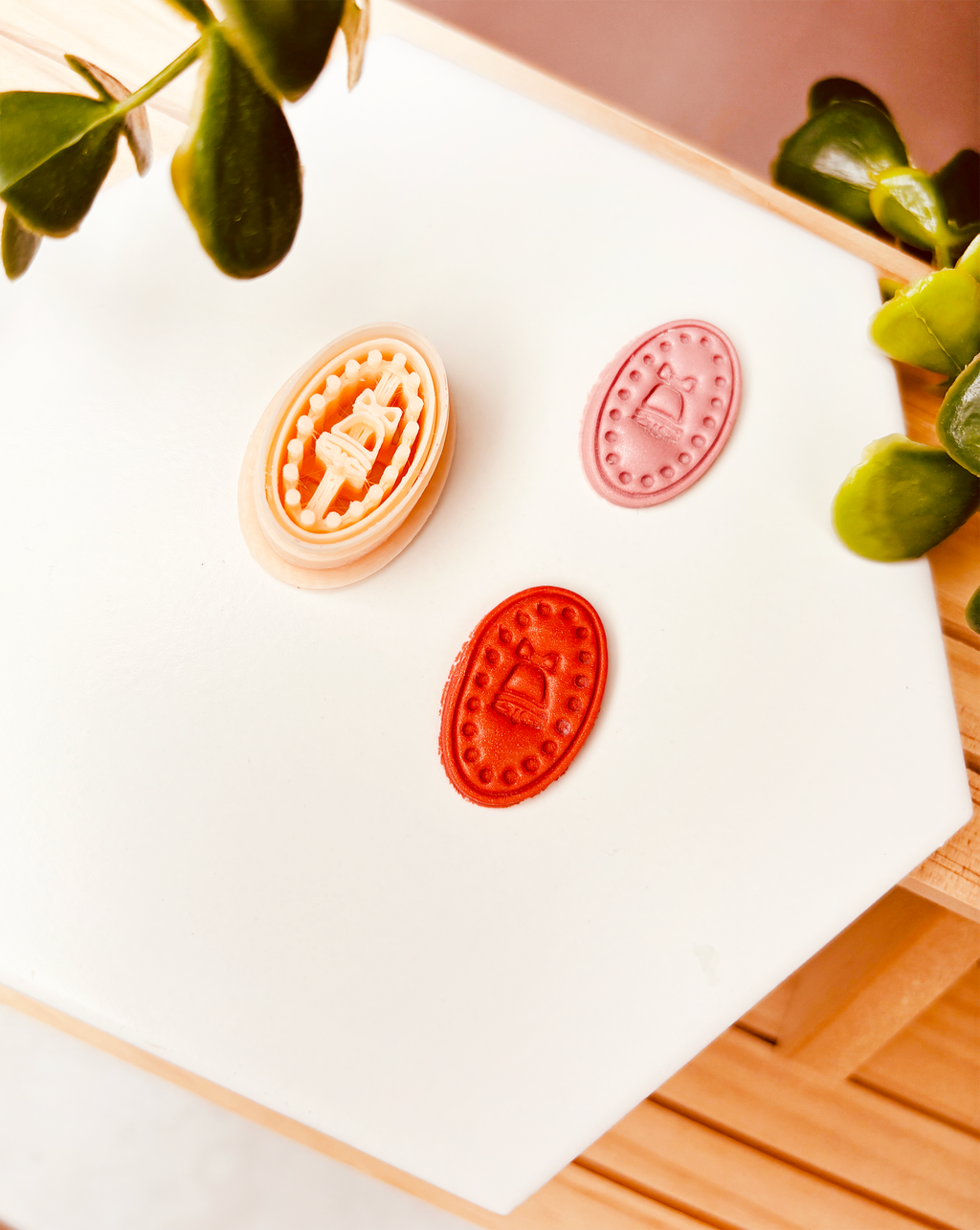 Clay Cutter  – Elipsa z motywem świątecznego dzwonka