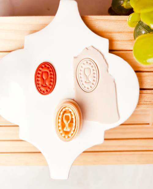 Clay Cutter  – Cutter – Elipsa z motywem kieliszka wina