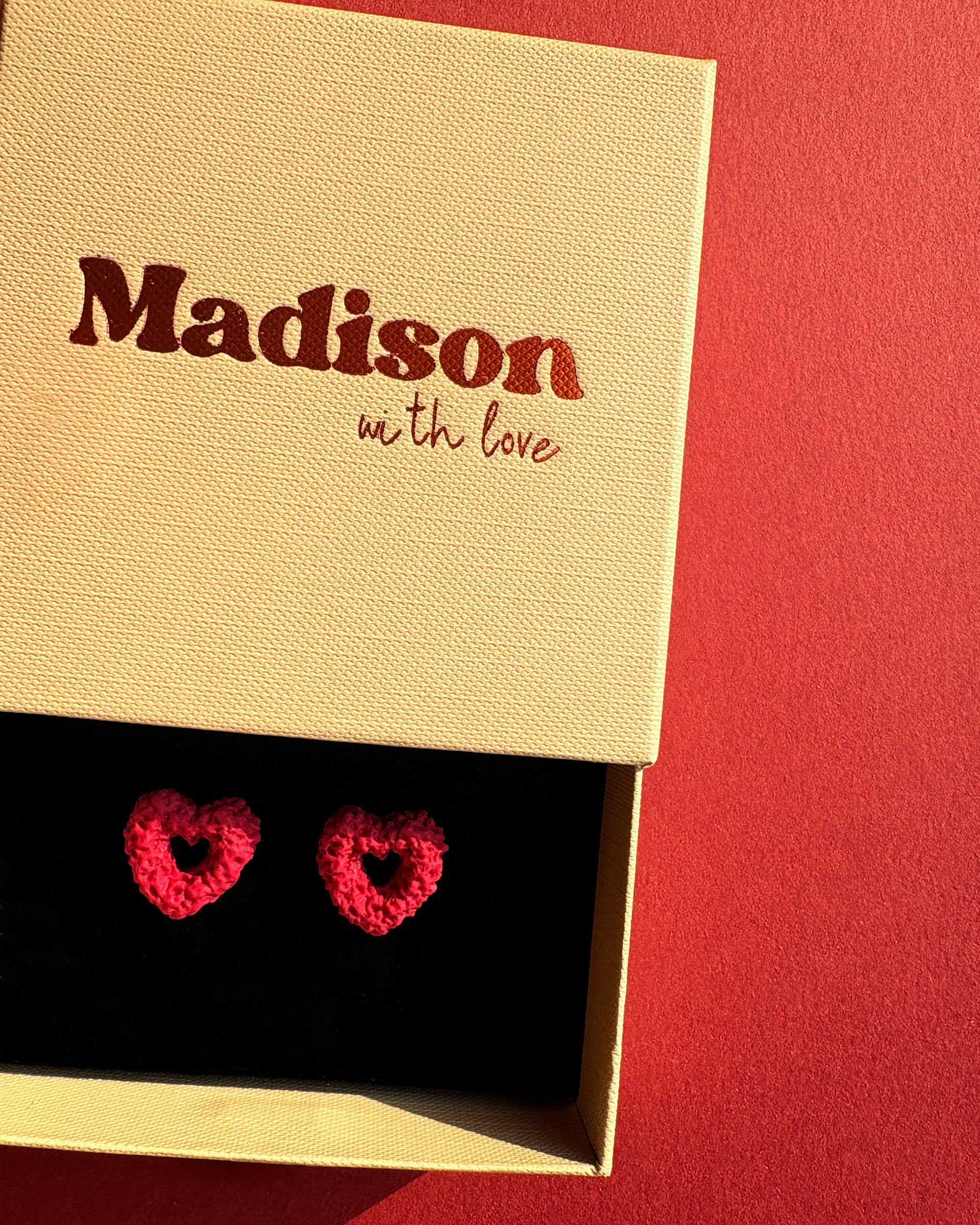 kolczyki bordowe serduszka Cheerios madison